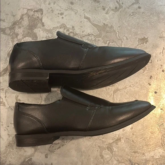 Sonoma Black Slip-On Loafers boys size 6 - Picture 2 of 6